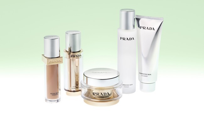 prada-beauty-1-1719295842.jpg