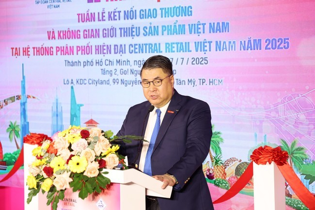 ong-paul-le-pho-chu-tich-tap-doan-central-retail-viet-nam-1-1751625124.jpg