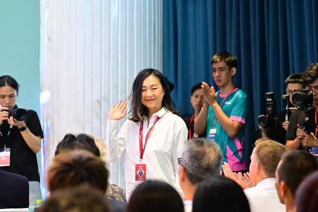 ba-vo-anh-pho-tong-giam-doc-cong-ty-sunrise-events-vietnam-1-1778138015.jpg