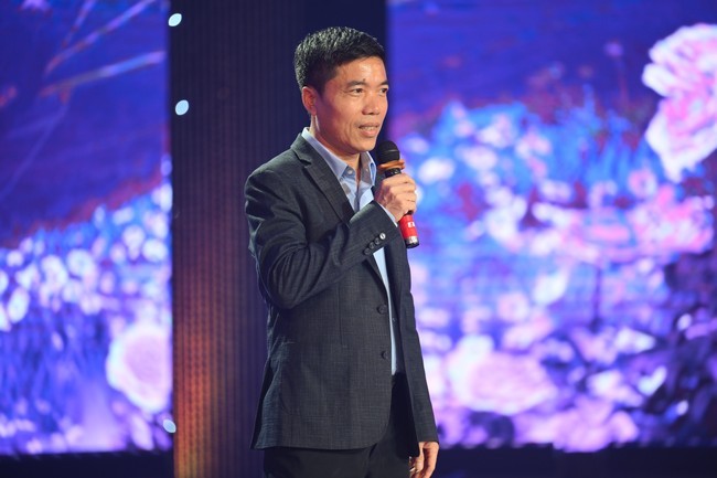 thay-tran-van-nam-pho-hieu-truong-truong-cao-dang-fpt-polytechnic-giam-doc-fpt-polytechnic-co-so-tp-ho-chi-minh-1781541445.jpg