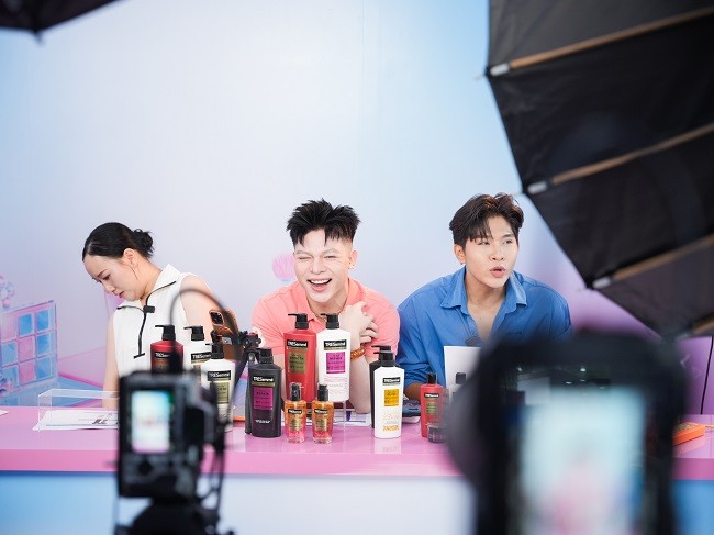 phien-mega-live-tiktok-beauty-fest-keo-dai-12-gio-cung-nha-sang-tao-be-duy-at-beduyzuize-1786786123.jpg
