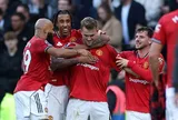 Man United đổi vận từ góc cờ