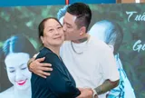 Mẹ của Tuấn Hưng qua đời, nhiều đồng nghiệp gửi lời chia buồn