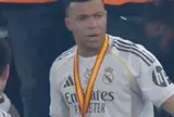 Khoảnh khắc xấu xí của Mbappe