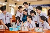 Số hóa sách giáo khoa và hệ sinh thái học liệu số: Mở rộng cơ hội học tập