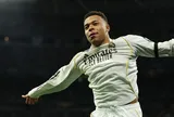 Mbappe san bằng kỷ lục của Ronaldo