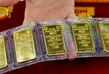 Từ nay, đi bán vàng trên 5 triệu đồng bắt buộc phải chuyển khoản, cố tình sai phạm bị phạt tới 20 triệu