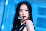 Jisoo (BLACKPINK) chi mạnh tay để làm điều đặc biệt cho nhân viên