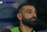 Phản ứng của Salah khi dự bị trước PSG