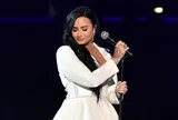Nữ ca sĩ Demi Lovato chia sẻ về việc nối lại liên lạc với Selena Gomez