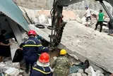 Ngôi nhà 2 tầng bất ngờ đổ sập khi đang cải tạo, 3 người thương vong