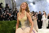 Bạn thân Justin Baldoni chỉ trích Blake Lively vì màn xuất hiện tại Met Gala