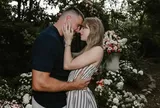 Vì sao Taylor Swift có thể phải gánh chi phí sinh hoạt cho Travis Kelce sau lễ cưới?