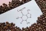 Tại sao chất tạo tỉnh táo caffeine trong cà phê liên quan tới sản xuất ma túy?