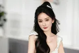 Dương Mịch tung ảnh đời thường 'hack tuổi' trẻ như gái đôi mươi