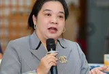 Trứng gà cận date tràn ngập thị trường, chủ trang trại lỗ tiền tỉ