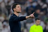 Thảm hoạ Chelsea đang chờ sẵn Alonso