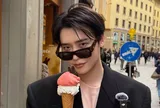 Lee Jong Suk khoe ảnh đời thật, visual được khen 'như hoàng tử'