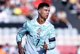 Hơn 12 triệu lượt xem cú đánh đầu hỏng của Ronaldo
