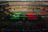 Bức ảnh ở trận Brazil - Morocco giúp FIFA tránh khỏi cảnh 'muối mặt'