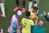 Cầu thủ Brazil phớt lờ Neymar?