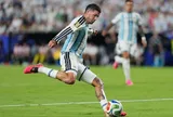 Người hùng thầm lặng sau cú hat-trick của Messi