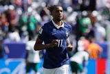 Olise gây sốt với động thái lạ giữa tin đồn tới Real Madrid