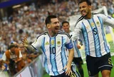 Messi mệt đến mức quên luôn bàn thắng lịch sử