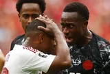 FIFA gây tranh cãi với án phạt vô lý cho Madibo
