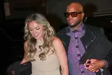 Taylor Swift và Travis Kelce tặng quà đính kim cương cho khách mời dự tiệc cưới riêng tư
