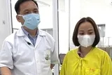 Khoảnh khắc tiễn biệt nghẹn ngào của thầy hiệu trưởng với học trò hiến tạng cứu người