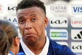 Cái nhếch mép gây bão của Mbappe