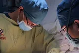 10 giờ vi phẫu cứu 3 ngón tay gần đứt lìa cho nam thanh niên