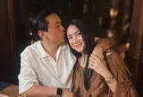 Lam Trường tình tứ bên vợ kém 17 tuổi ở Hội An