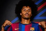 Barcelona chốt giá tiền đạo sinh năm 2002
