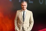 Christopher Nolan cấm tuyệt đối một món đồ trên phim trường, nữ diễn viên Anne Hathaway từng bị nhắc nhở