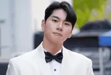 Lee Yi Kyung gây chú ý với khoảnh khắc thân thiết bên mỹ nhân Việt sau loạt ồn ào đời tư