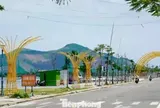 Nghịch lý phố đi bộ khu danh thắng vịnh Lăng Cô đẹp thế giới