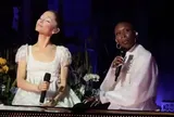 Ariana Grande và Cynthia Erivo song ca, dập tan tin đồn rạn nứt tình bạn