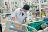 Người đàn ông 54 tuổi đột ngột mất ý thức sau sốt cao, đau đầu