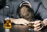 Nhậu liên tiếp 3 ngày "vì công việc", người đàn ông 30 tuổi nhận cảnh báo gấp