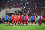 Sau hai trận chung kết, Việt Nam và Thái Lan đều còn thiếu một thứ