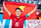 Khoảnh khắc Quang Hải làm ngược chỉ đạo của HLV Kim gây sốt