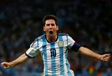 Vì sao cả Argentina yêu Messi đến vậy?