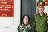 Công an kiểm tra, xác minh vụ việc: Người phụ nữ bán vàng lấy 159 triệu đồng rồi nhanh chóng đến ngân hàng chuyển khoản
