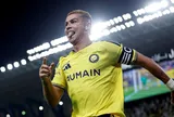 Ronaldo ghi bàn thắng thứ 979