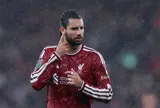 Szoboszlai lập tuyệt phẩm, Liverpool tiễn Tottenham rời Carabao Cup