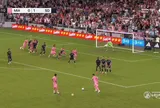 Siêu phẩm giúp Messi tiến sát kỷ lục đá phạt lịch sử