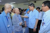 Thủ tướng Lê Minh Hưng thăm, tặng quà Trung Thu cho bệnh nhi tại Bệnh viện K