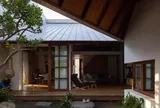 Ngôi nhà đưa khoảng hiên Bắc Bộ vào không gian sống